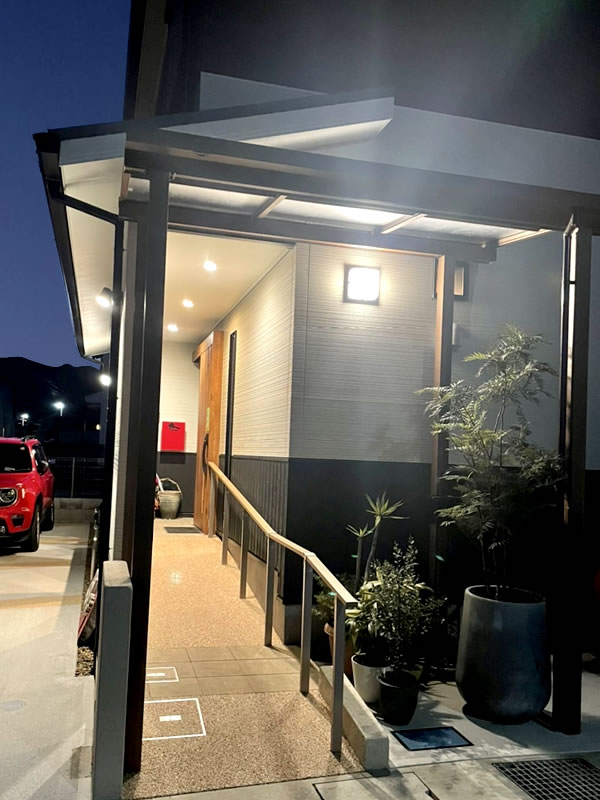 奈良県葛城市長尾の美容室cheek(ちぃく)